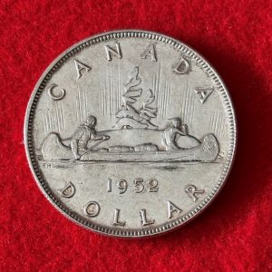 1952 CANADA SILVER ONE DOLLAR