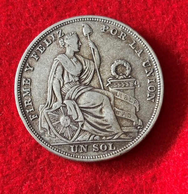 1924 Peru Un Sol Silver Coin